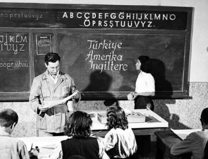 Eğitimde Tevhidi Tedrisat’tan Cemaat Kuşatmasına: Ahlak Nerede Kayboldu?